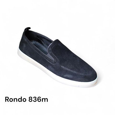 Замшеві чоловічі лофери (сліпони) Rondo 836 на кожен день, чорного  кольору 836-40-12 фото